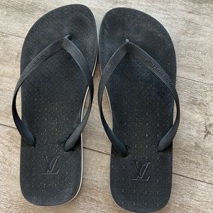 LOUIS VUITTON LV Monogram Rubber Flip Flop